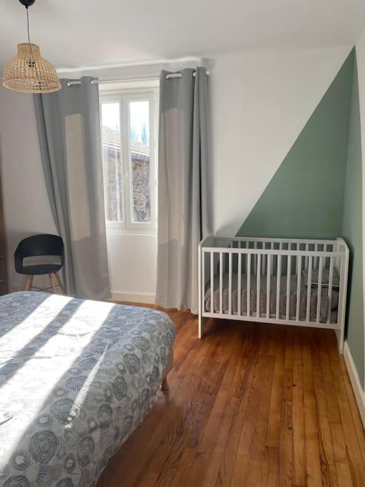 Gite De Tom Et Mag Classe 3 * Clevacances Villa Понжибо Екстериор снимка