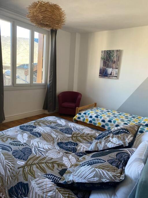 Gite De Tom Et Mag Classe 3 * Clevacances Villa Понжибо Екстериор снимка