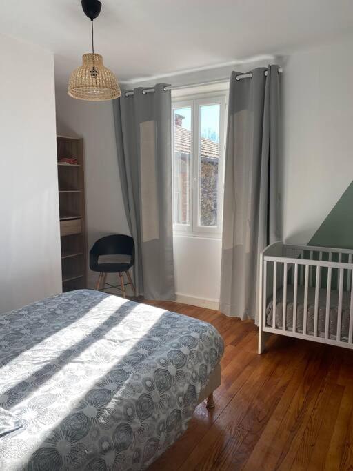 Gite De Tom Et Mag Classe 3 * Clevacances Villa Понжибо Екстериор снимка
