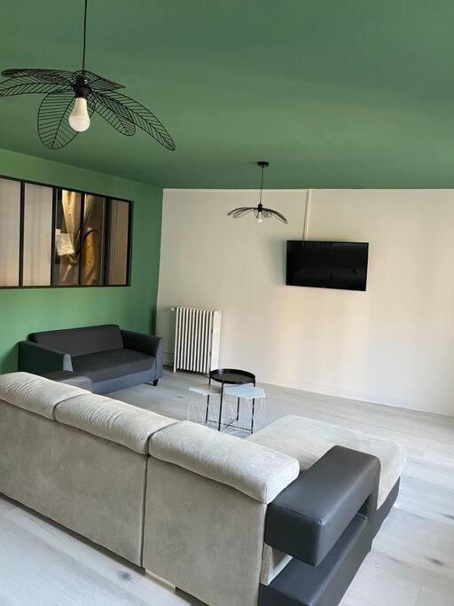 Gite De Tom Et Mag Classe 3 * Clevacances Villa Понжибо Екстериор снимка