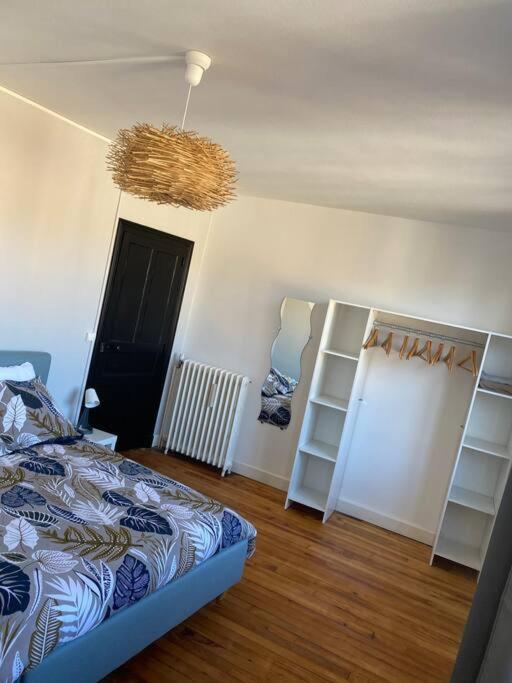 Gite De Tom Et Mag Classe 3 * Clevacances Villa Понжибо Екстериор снимка