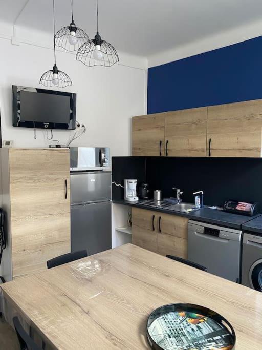 Gite De Tom Et Mag Classe 3 * Clevacances Villa Понжибо Екстериор снимка